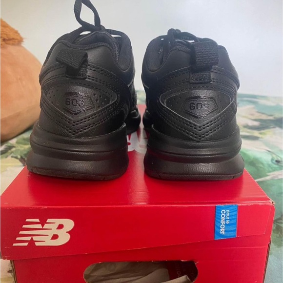 New balance 608 women 7.5 wide - Picture 2 of 5